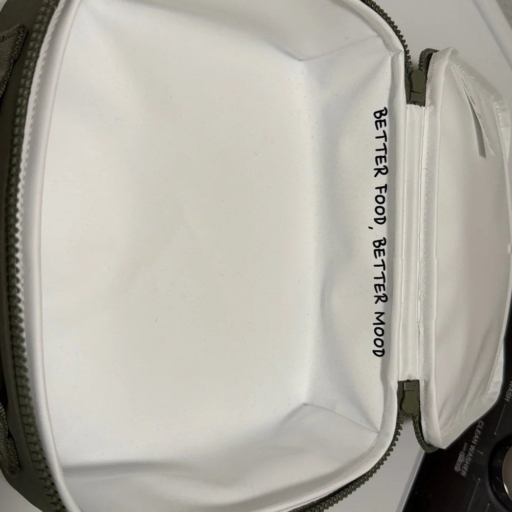 Lululemon Green/ White Travel Lunchbox - Picture 3 of 5